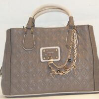 GUESS TASCHE LIANE GIRLFRIEND SATCHEL FARBE TAUBE GUESS TASCHE LIANE GIRLFRIEND SATCHEL FARBE TAUBE