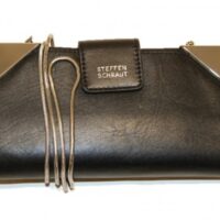 STEFFEN SCHRAUT Umhänge/Geldbörse/Kreditkarten/Handytasche MEMPHIS  aus Leder mit seitlichen Beschlägen
