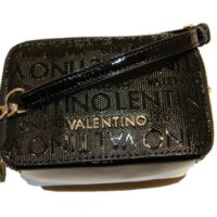 VALENTINO By Mario Valentino Lack Schultertasche SERENITY mit all over Logo Farbe schwarz