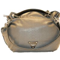 GUESS DAMENTASCHE DYLAN STACHEL FARBE CHARCOAL