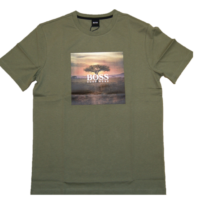 BOSS T-Shirt TROAAR 5 aus Jersey mit PVC-freiem Foto-Print oliv 349 BOSS T-Shirt TROAAR 5 aus Jersey mit PVC-freiem Foto-Print oliv 349
