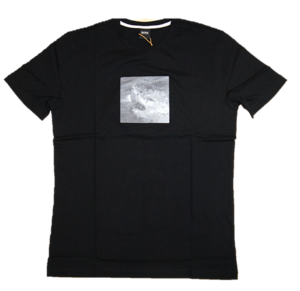 HUGO BOSS T-Shirt TNoah 5 aus Baumwoll-Jersey mit aufgedrucktem Haifisch-Foto schwarz 001
