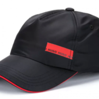 Hugo Fünf-Bahnen-Cap Men-X 576_D-6 mit rotem Logo-Tape schwarz 001 Hugo Fünf-Bahnen-Cap Men-X 576_D-6 mit rotem Logo-Tape schwarz 001