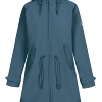 Derbe Friese_Island Orion Blue Dunkelblau Frauen Regenjacke 0160-8010 Derbe Friese_Island Orion Blue Dunkelblau Frauen Regenjacke 0160-8010